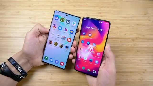 国产三星note 10对比一加7pro运行速度,看看结果如何