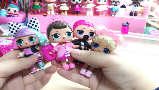 超级可爱!拆一款lol惊喜娃娃