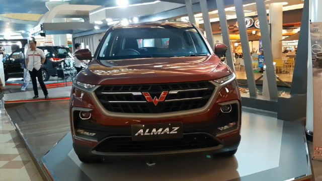 2019款五菱宏光almaz霸气亮相,近距离感受下,什么叫中国制造