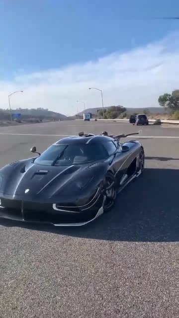 不愧是地表科尼塞克,打开门的那一刻,你才知道他有多厉害