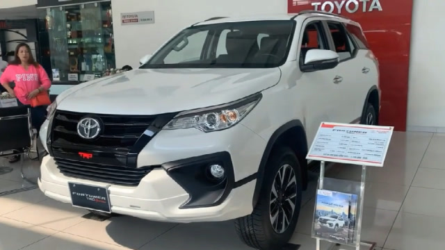 终于见到实车了!实拍2020款丰田穿越者trd,简直不要太心动