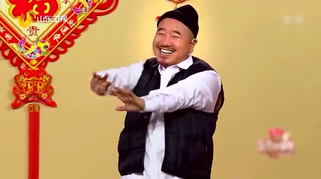 刘能一家人跳舞《大田后生仔》刘能实力抢镜了!