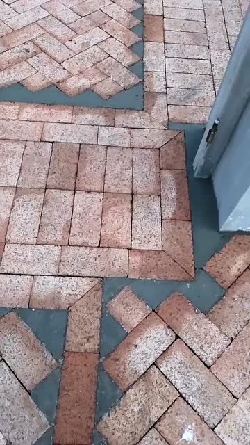 用红砖铺院子这户人家真有才设计的太有创意了