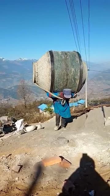 为了家庭为了孩子,扛起一片天,为劳动者点赞!