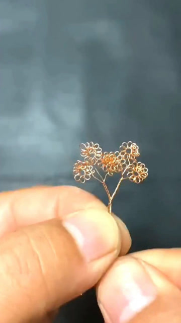 教给大家用铜丝制作精美的小花朵不需要太复杂的技巧简单好学