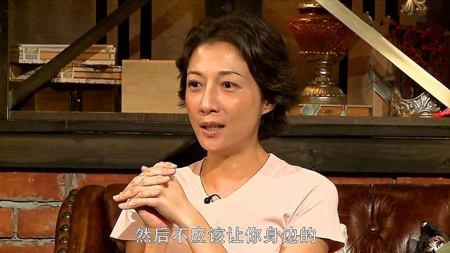 吴绮莉名场面,47岁终身未嫁,却与成龙有一女儿