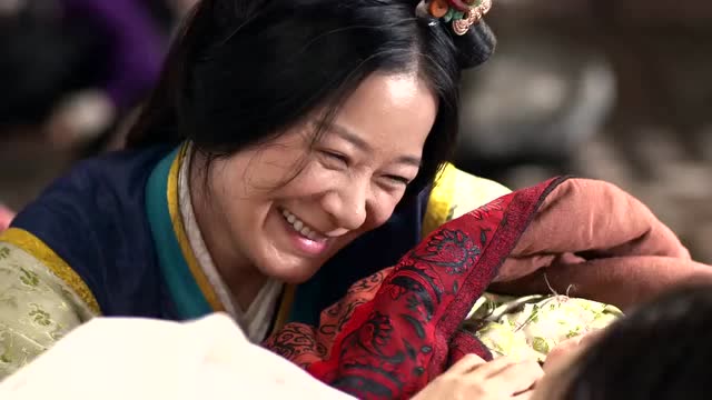芈月传:芈姝生了个公子,大王十分欣喜,众人贺喜大王