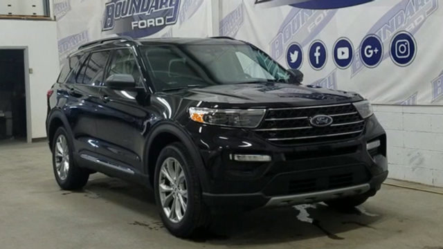 2021款福特探险者到货222六座新布局外观和内饰高清实拍