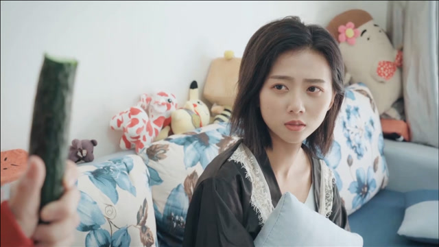 神反转的爆笑场面雷小米用一根黄瓜换了两个男朋友这波血赚