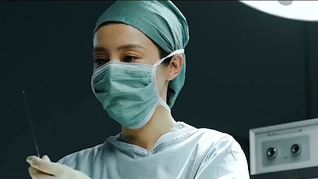 整容女医生做手术前发现病人是丈夫的情人这报复手段太高明了