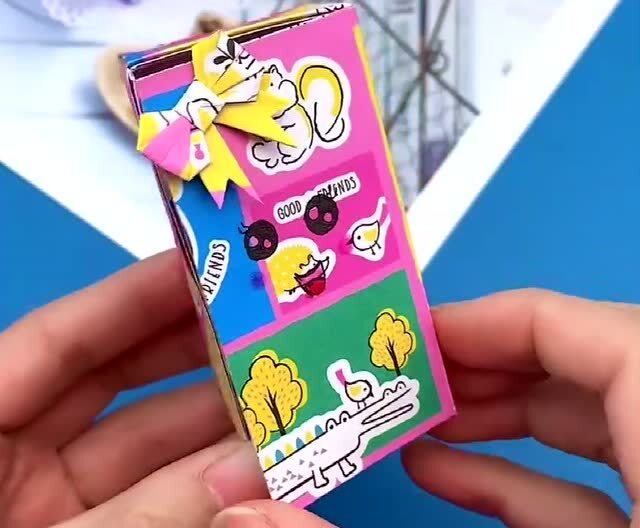 折纸做一个小冰箱,吃不完的零食可以放进去哦