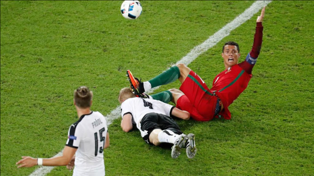 有些足以毁人职业生涯!c罗遭遇的那些恐怖犯规