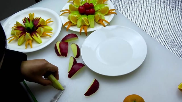 苹果和橙子可以这么拼盘,最后摆在一起太好看了