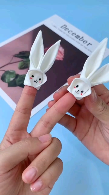 卫生纸做手指兔子图片