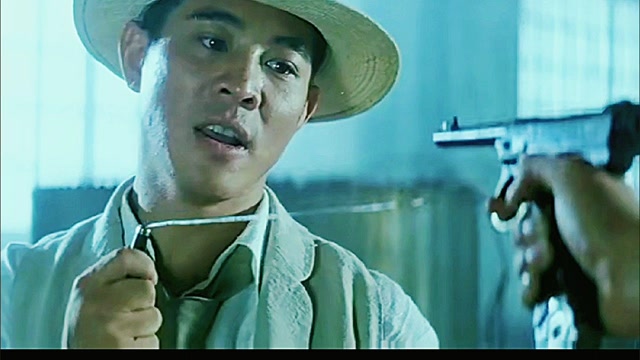 冒险王:太精彩啦李连杰用一支笔和坏人搏斗