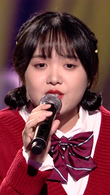 2019中国好声音李凡一穿校服翻唱亲爱的那不是爱情甜美程度完全不输原