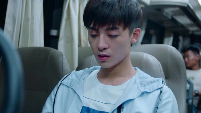 《蔚蓝50米第二季》第16集02:两兄弟之间的离别,看的真是潸然泪下