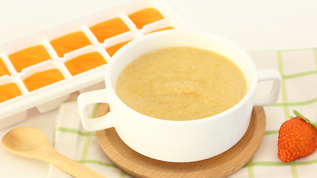 小宝宝的胡萝卜米粉糊