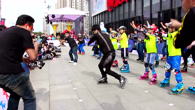 ksj全民轮舞教学(2016让我们一起尖叫哈尔滨站)