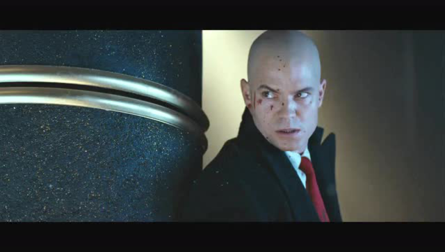 冷血杀手找黑社会老大寻仇,黑社会老大本想装逼,结果被虐