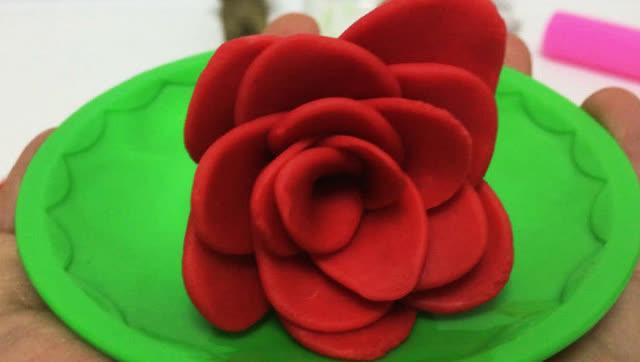 橡皮泥手工制作玫瑰花