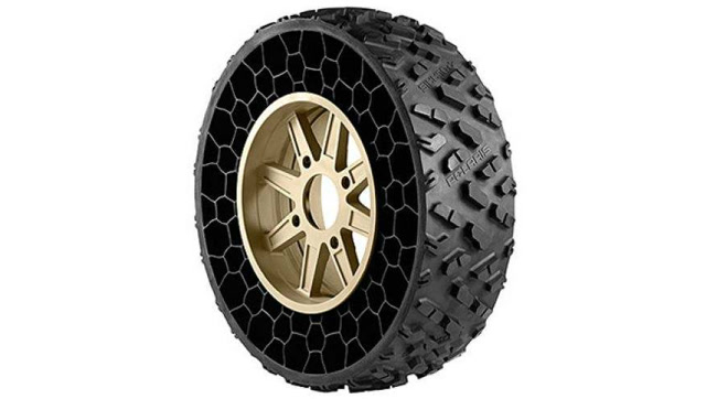 不可思议!米其林推出不充气轮胎,全部由塑料支撑!