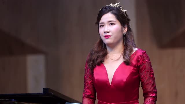 沈可独唱音乐会