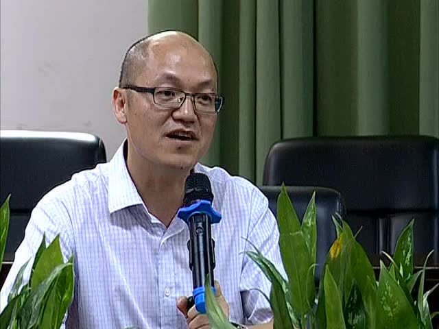 深圳市百合外国语学校校长朱正兴