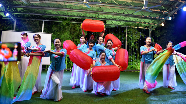 舞蹈《红红火火大中华》