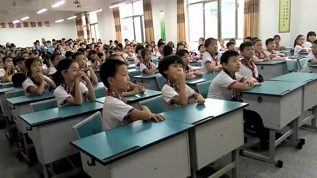 育星教育携外教公开课进入三北小学课堂上