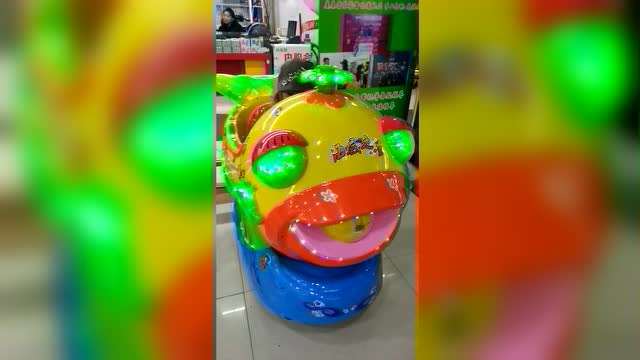 20171015温州商厦坐海底之星摇摇车