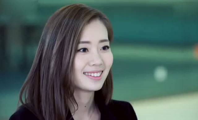 《儿科医生》申洁初次见到弟媳妇,她赠送贵重礼物给雨佳