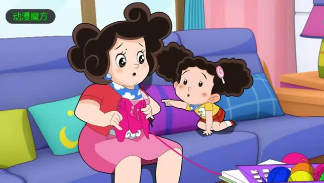 棉花糖监督妈妈织毛衣,紧张的妈妈把手指头都织了进去