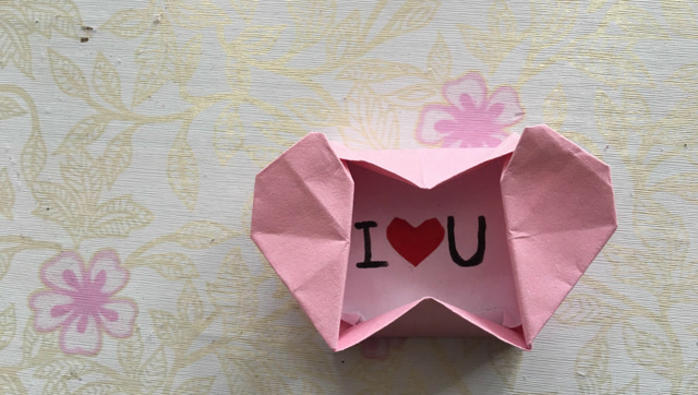 关上是爱心的盒子打开是我爱你,折法很简单的表白神器,手工折纸