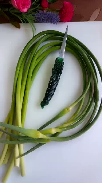 好吃的葱苔做画青竹