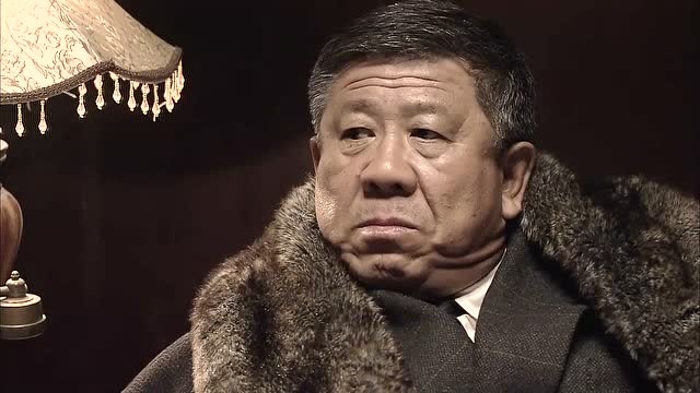 悬崖 在高彬的心里,认为周乙最可怕,有些胆怯了