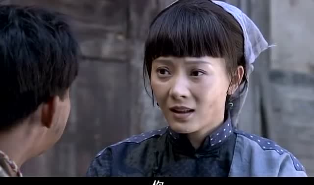 铁梨花 :色子对凤儿说,这里的土匪很多,去当铺怕被人给盯上