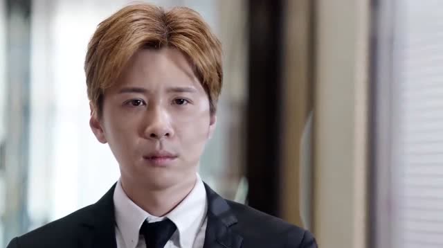 因为遇见你:云恺爸爸喊住了陆思琛,张雨欣要结婚了,她心慌啊