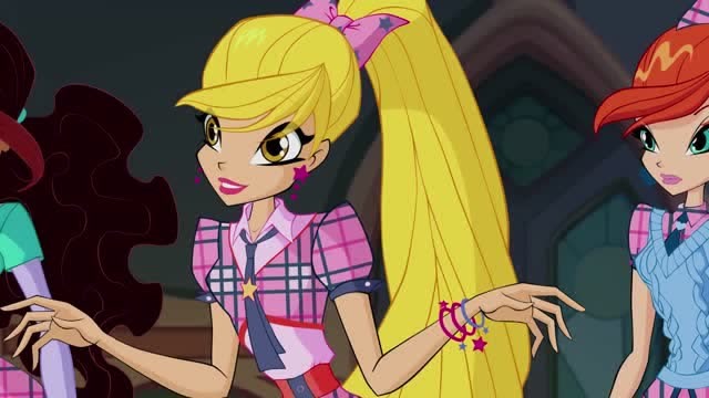 《魔法俏佳人》一听到开派对丝黛娜就激动,看来她不懂校长的意思