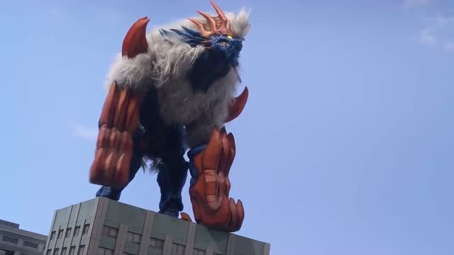 罗布奥特曼:豪烈暴兽霍洛波罗兹太强了,爱染诚化身暗黑奥特战士!