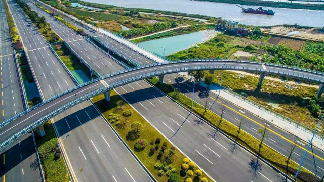 90亿砸响福建这个城市,城际高速接厦门,带动沿线20万亩土地升值