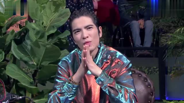 声林之王:姑娘翻唱《我们不一样》,这种声音太有质感了!