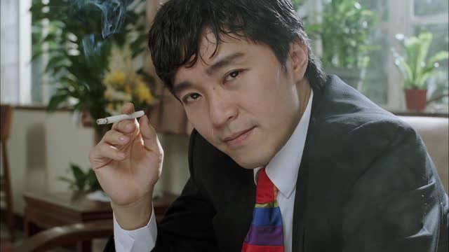 国产凌凌漆里面这句台词,星爷说自己是杀猪的,这表情真是太逗了