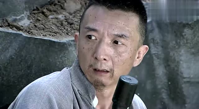 打狗棍:耗子和钱四爷面对鬼子毫不畏惧,最后选择和他们同归于尽