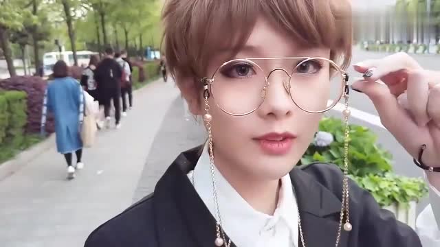 第一女装大佬轩墨宝宝穿起了男装没想到是这个样子的