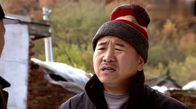 赵四拿着一瓶奇怪的药碰到了刘能,刘能看了之后,称他没知识