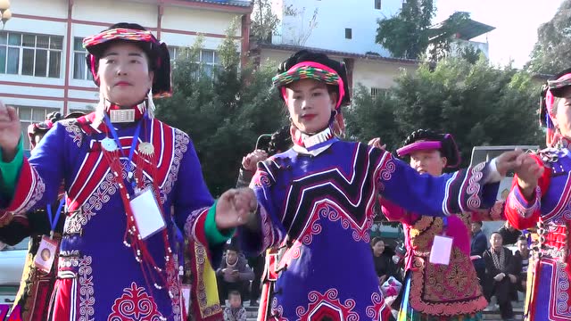 甘洛县木古惹古家族姐妹禁毒防艾宣传活动下集