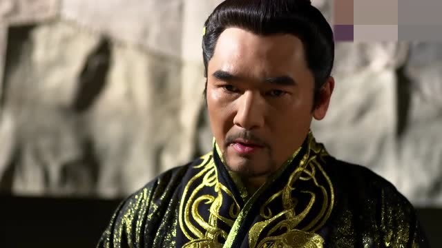 芈月传:大王议论国事,妃子冒死闯进诬陷芈月,气的大王破口大骂