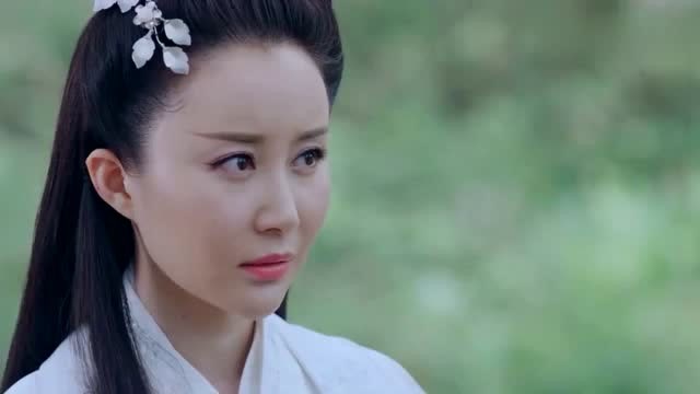 《诛仙青云志》九尾天狐说自己不过两千多岁,让鬼厉称呼她为小白!