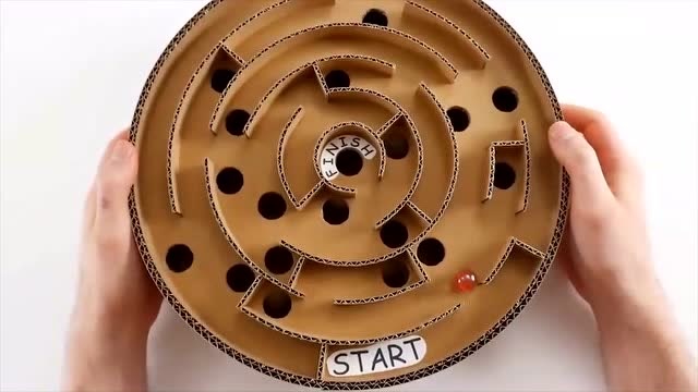 手工恶作剧:创意diy纸板迷宫,比小时候的弹珠好玩多了